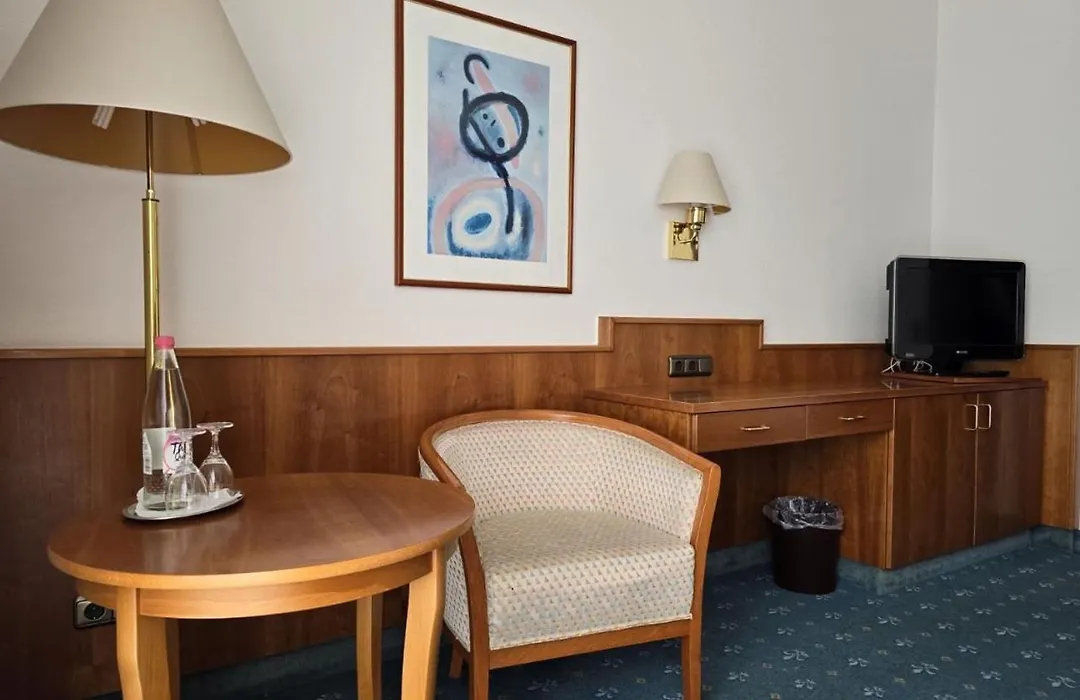 Pension De Lux Augsburg-1
